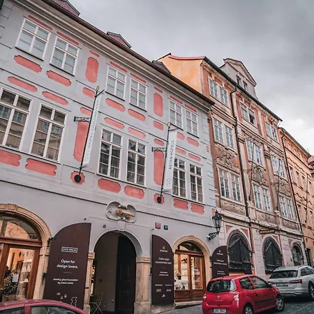 Hotel Golden Key Prague Castle-2